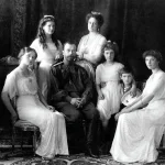 iak-pochalasia-korolivska-simia-try-vidpovidi-zamist-odniiei-217d