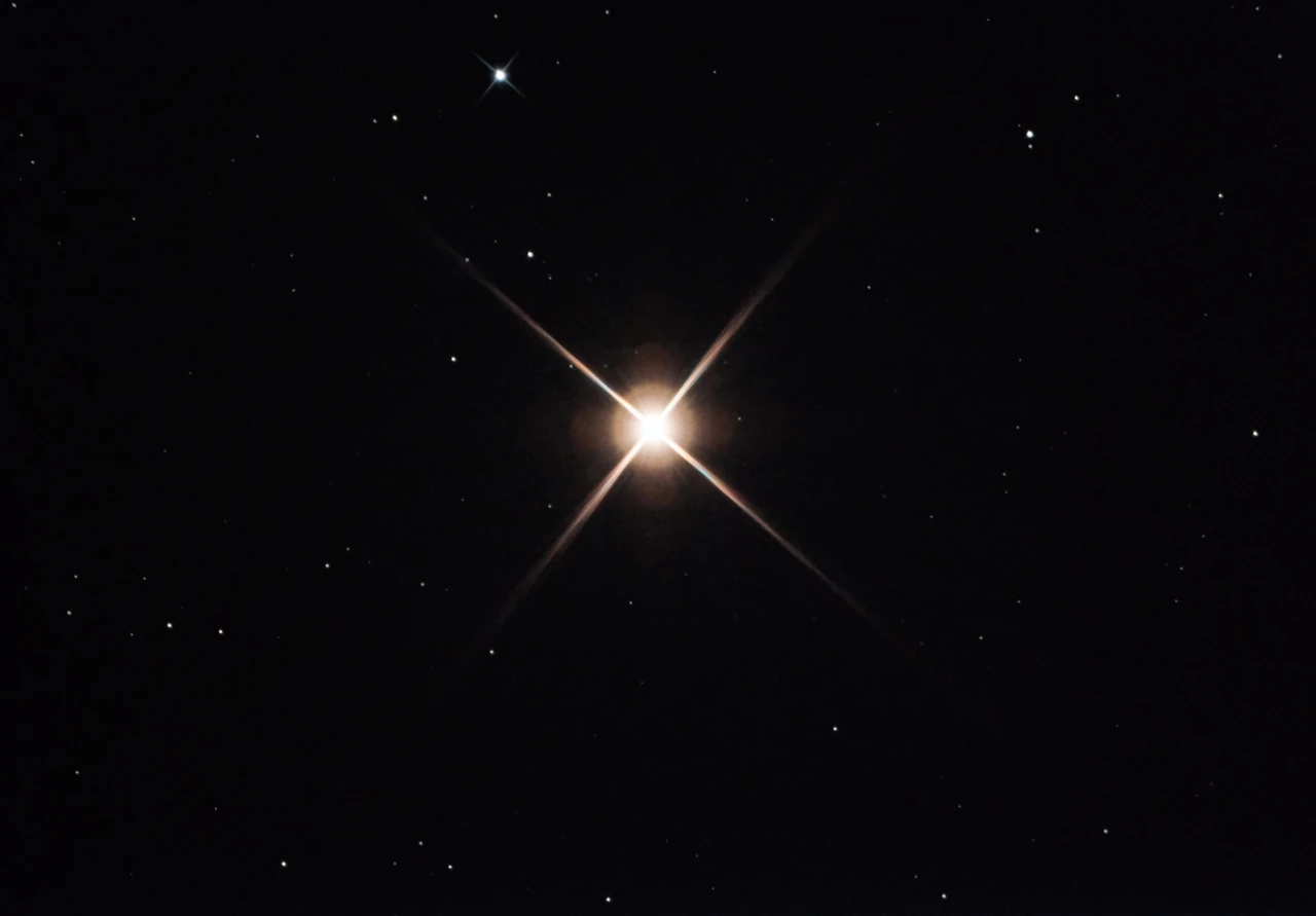 na-iakii-vidstani-arktur-vid-zemli-tochni-dani-astronomiv-889c