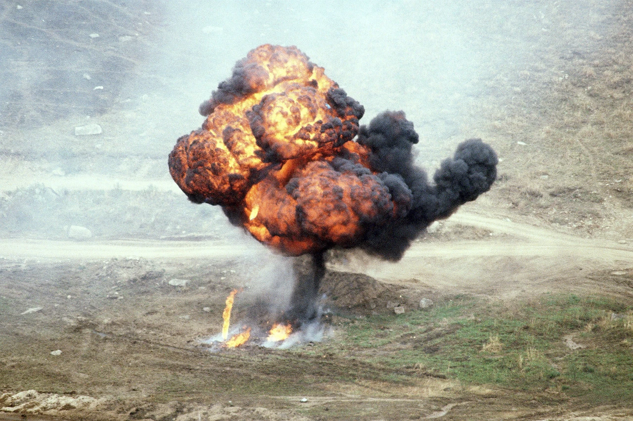 shcho-take-napalm-192f