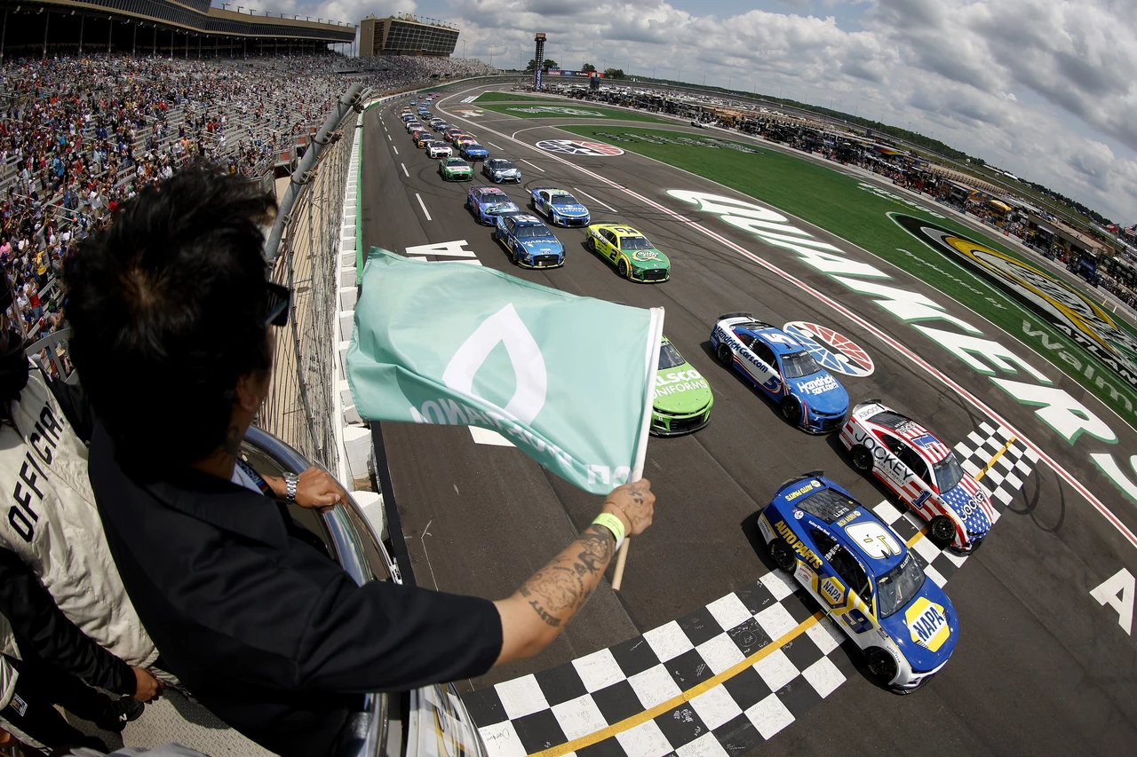 skilky-honok-nascar-na-rik-zalezhyt-shcho-same-rakhuiete-95d9